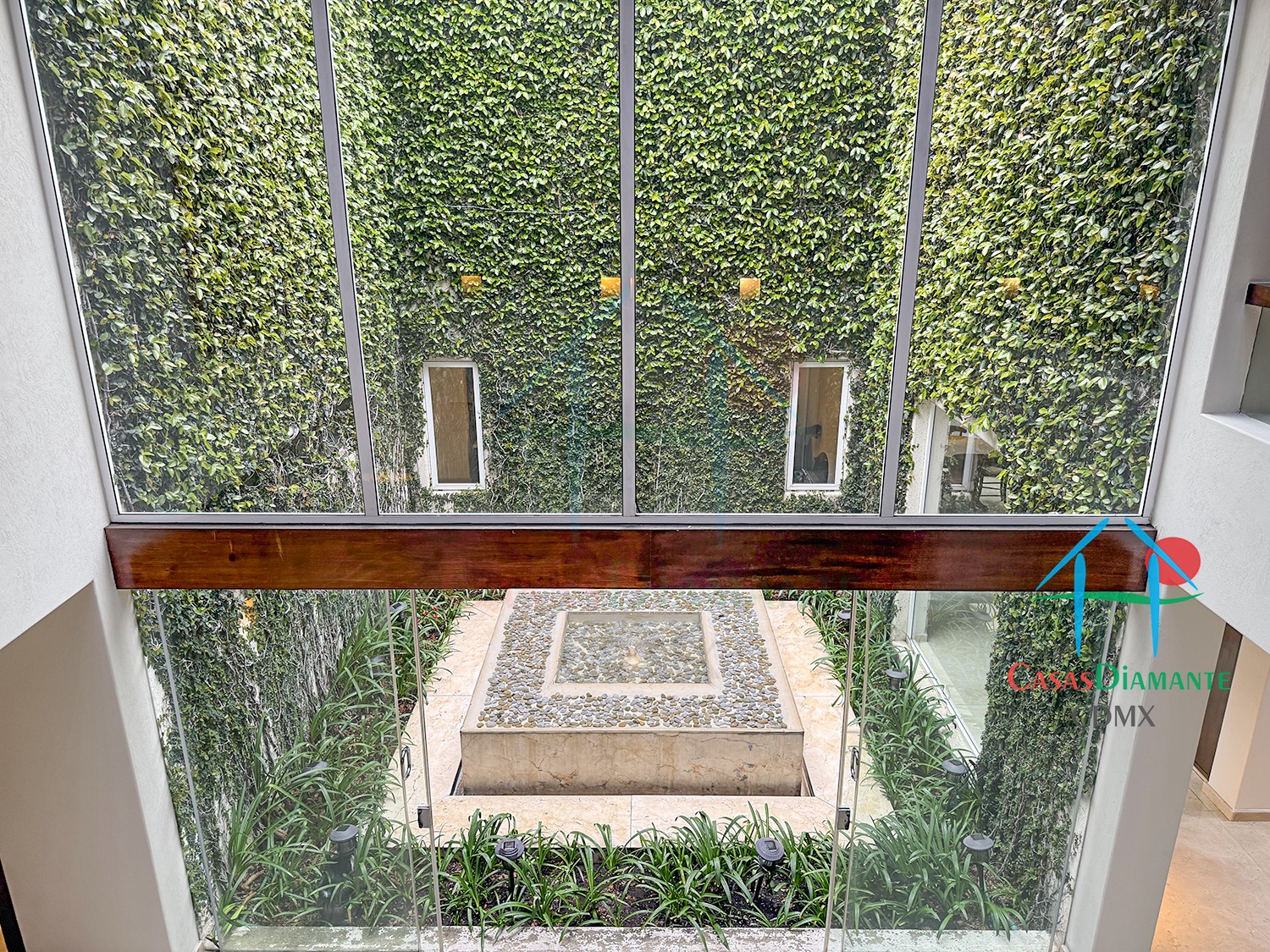 Jardines del Pedregal Casa Rivera EJ - Pasillos primer nivel 1